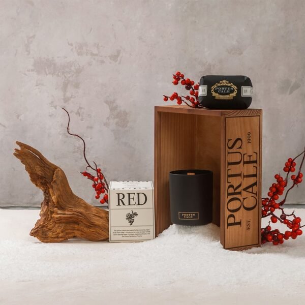 Castelbel Portus Cale Ruby Red Gift Set Soap 150g + Fragranced Candle - Image 3